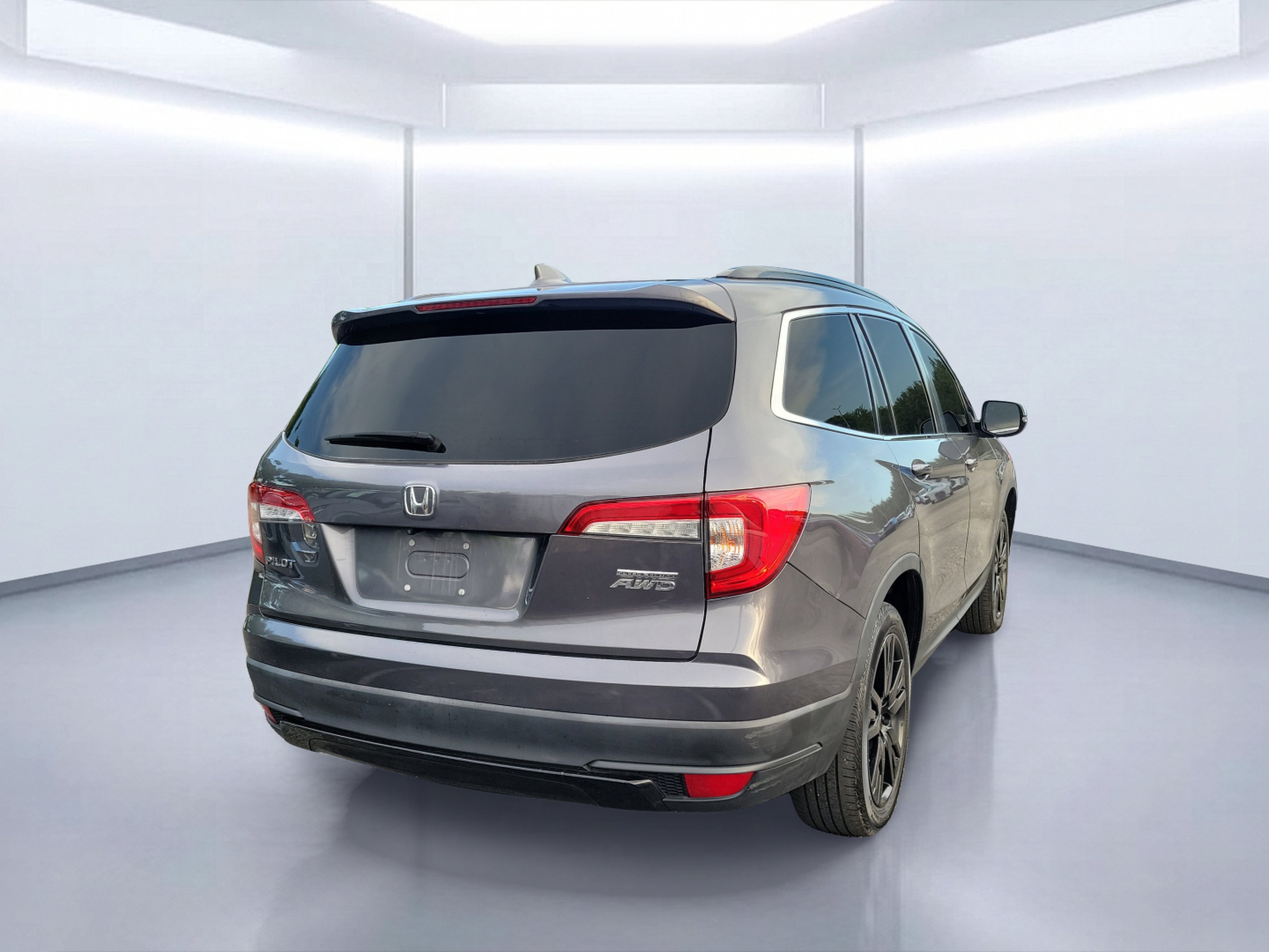 Used 2021 Gray Honda Special Edition image 4