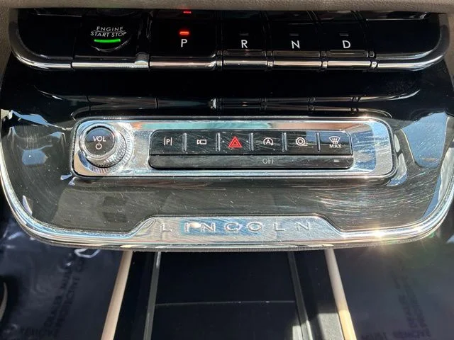 Used 2024 Pristine White Lincoln Premiere image 34