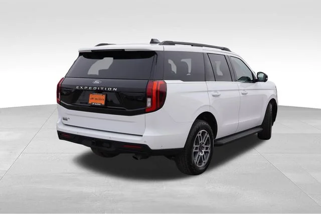 Used 2025 White Ford Active image 5