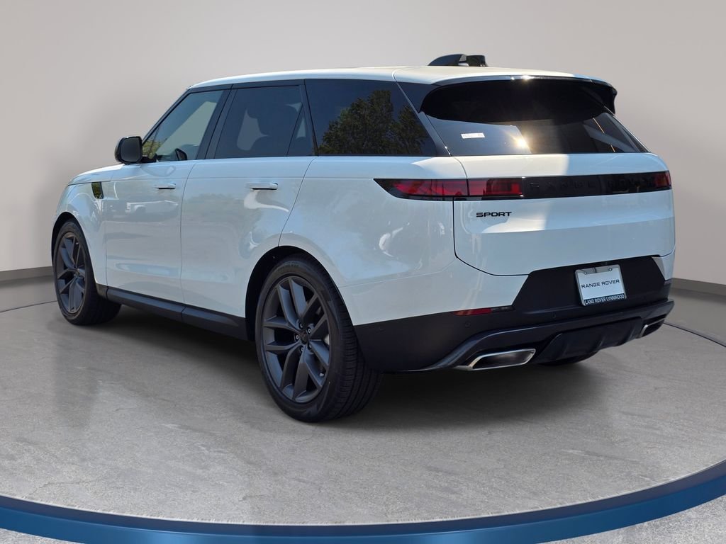 New 2026 Fuji White LAND ROVER SE image 7