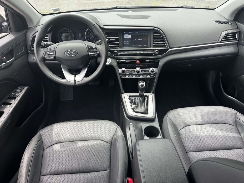 2020 Hyundai Elantra Limited - Photo 13