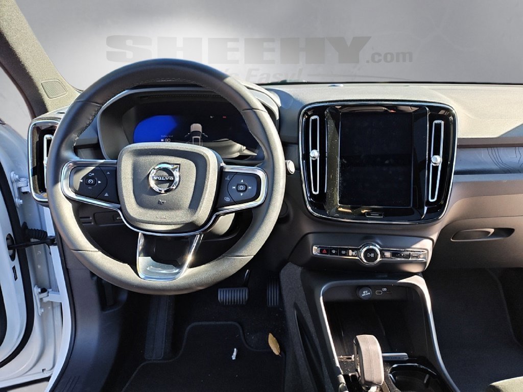Used 2023 White Volvo Twin Plus image 3