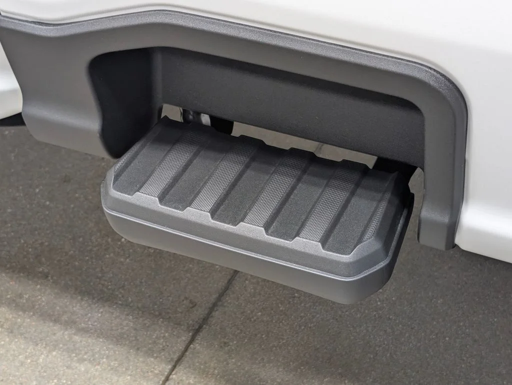 New 2026 Star White Metallic Tri-Coat Ford F-350® King Ranch® image 33
