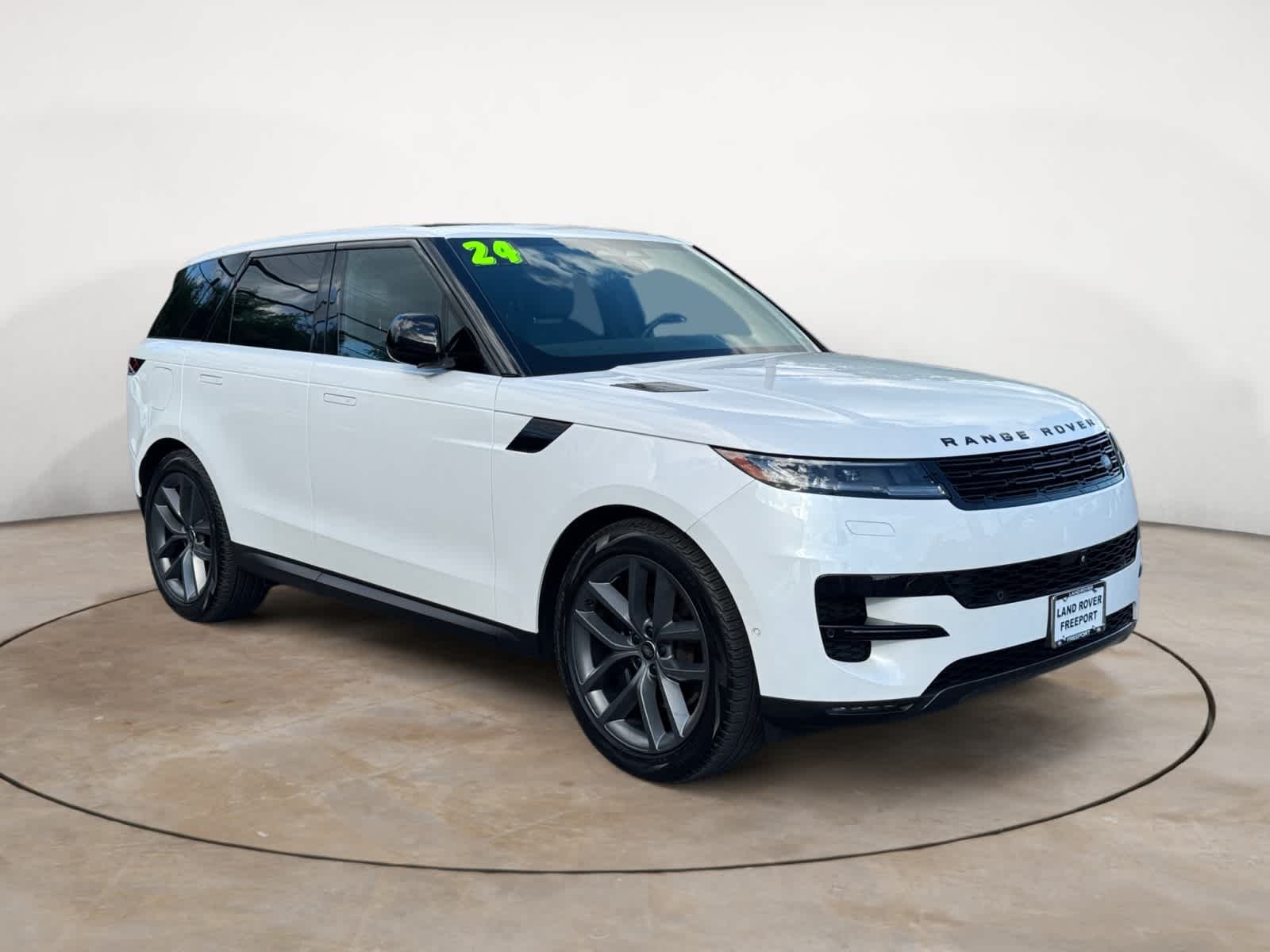 Certified Used 2024 Ostuni Pearl White Metallic Land Rover SE image 7