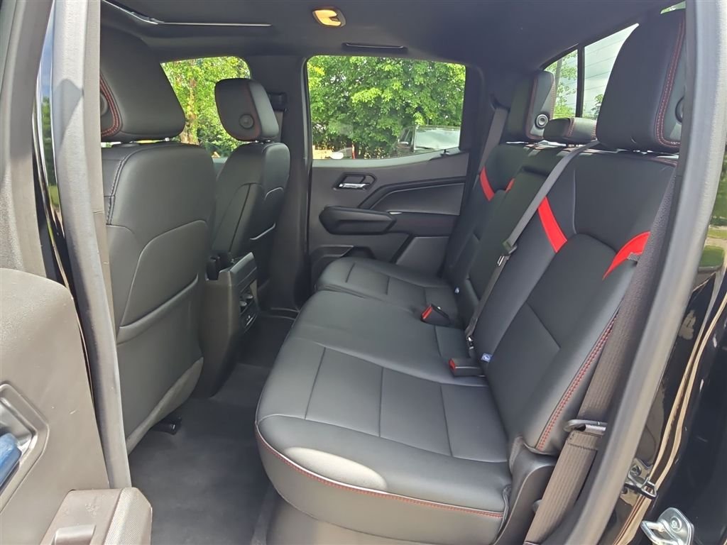Used 2025 Black Chevrolet Z71 image 17
