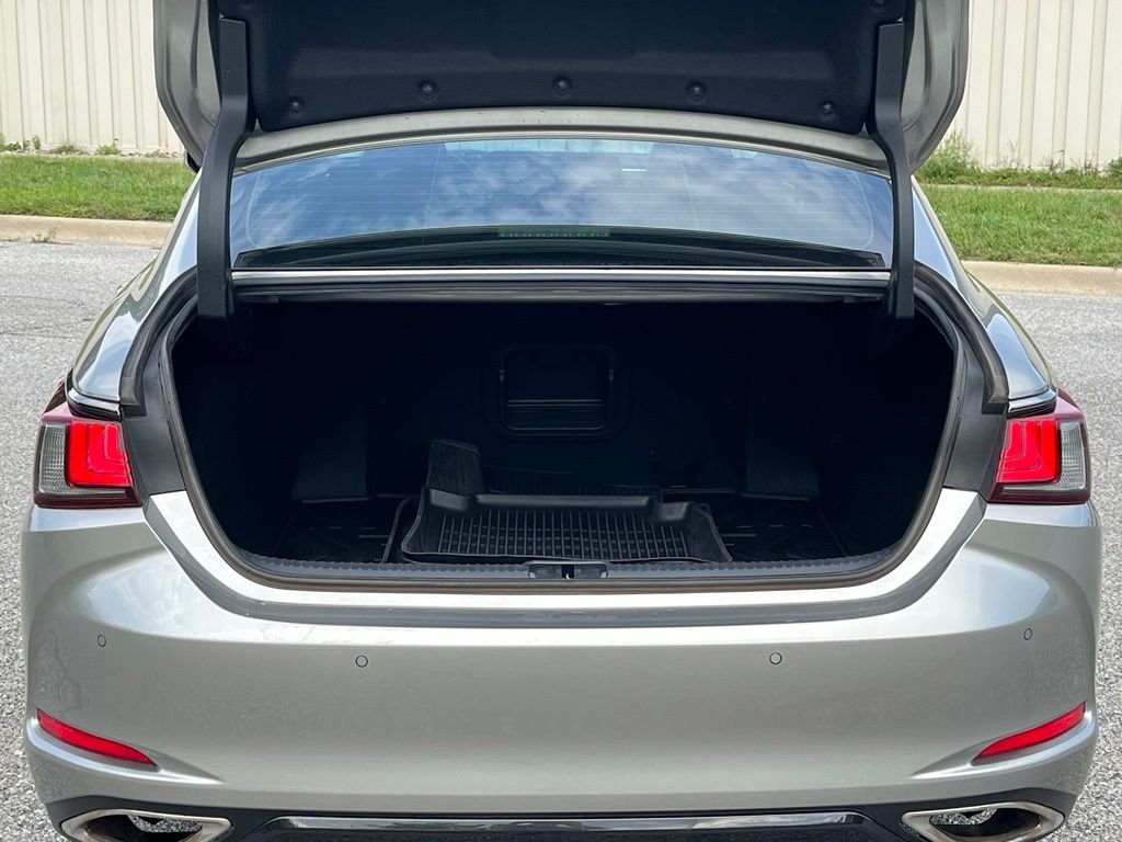 Used 2019 Silver Lexus 350 F Sport image 25