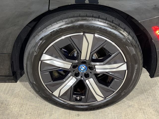 Certified Used 2024 Black Sapphire Metallic BMW xDrive50 image 34
