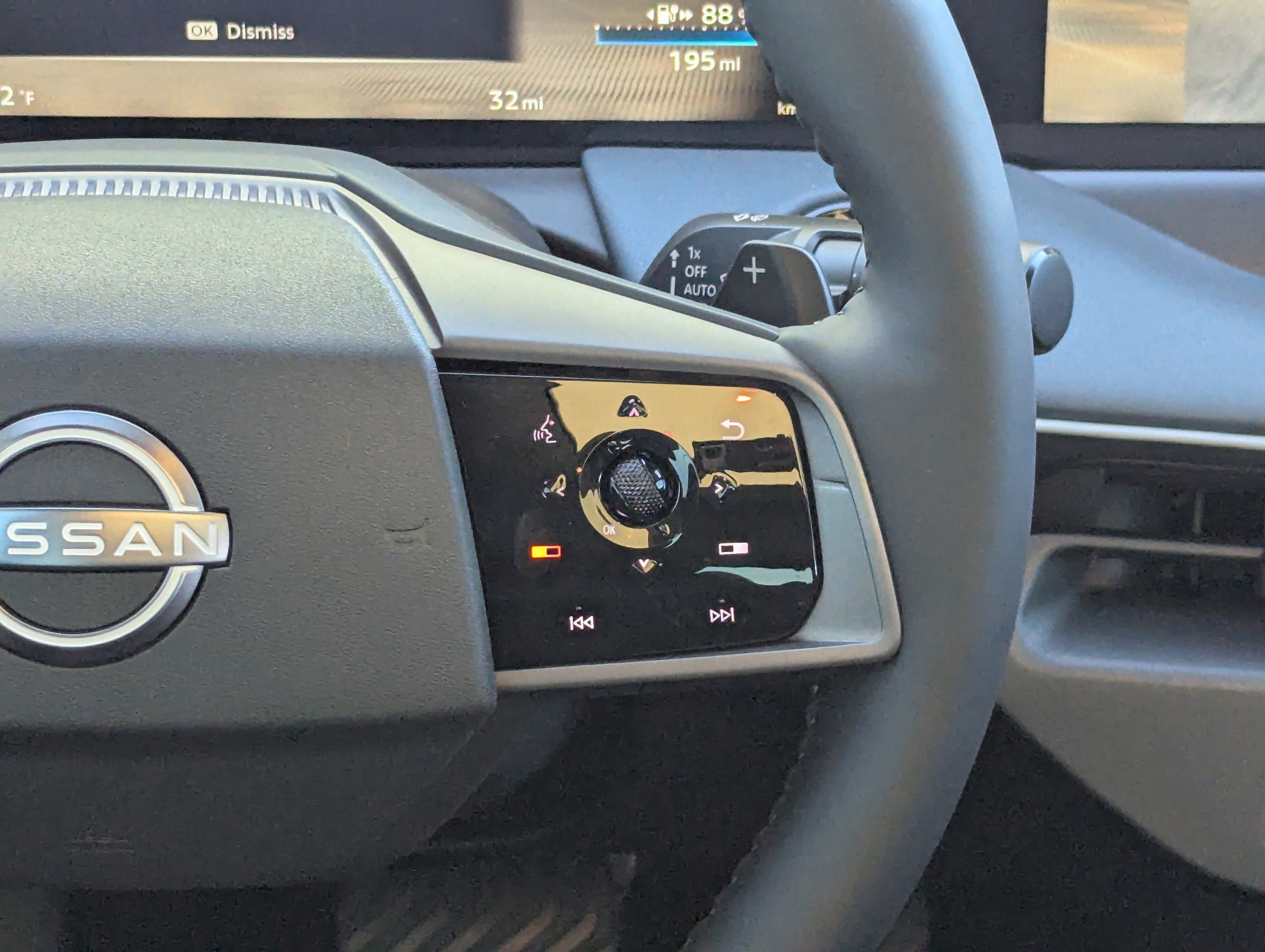 2026 Nissan LEAF Platinum+ - Photo 14