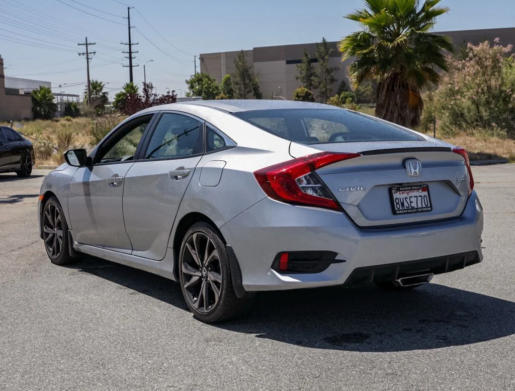 Used 2021  Honda Sport image 5