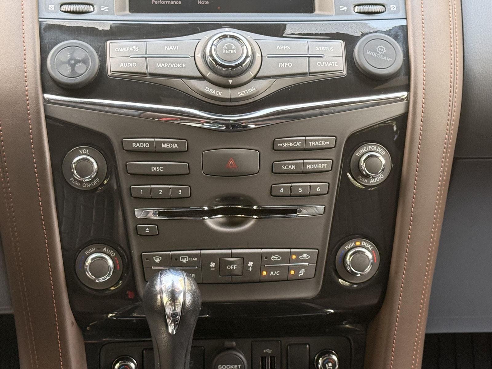 Used 2018 Super Black Nissan Platinum image 34