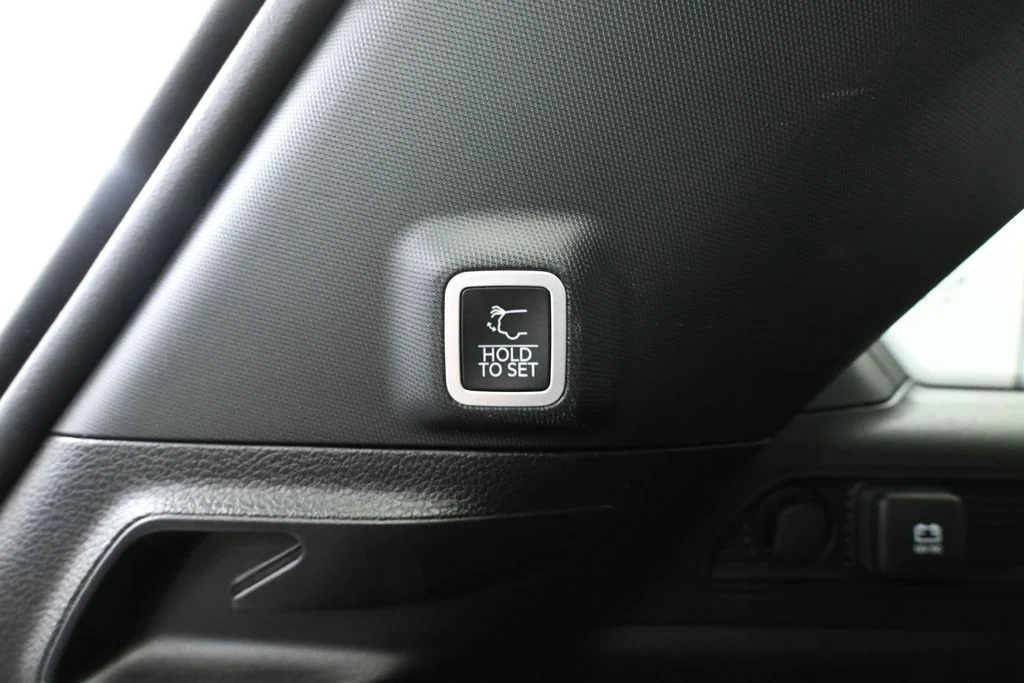 Certified Used 2024 White/off-white Jeep Limited image 39