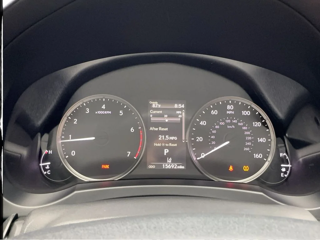 Used 2025 White Lexus 300 image 40