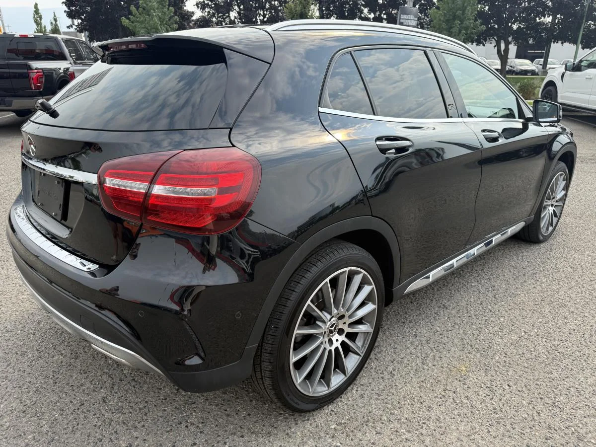 Used 2019 Black Mercedes-Benz Gla250 4matic image 8