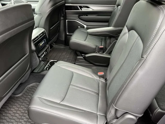 New 2026 High Gloss Black Exterior Paint Jeep  image 19