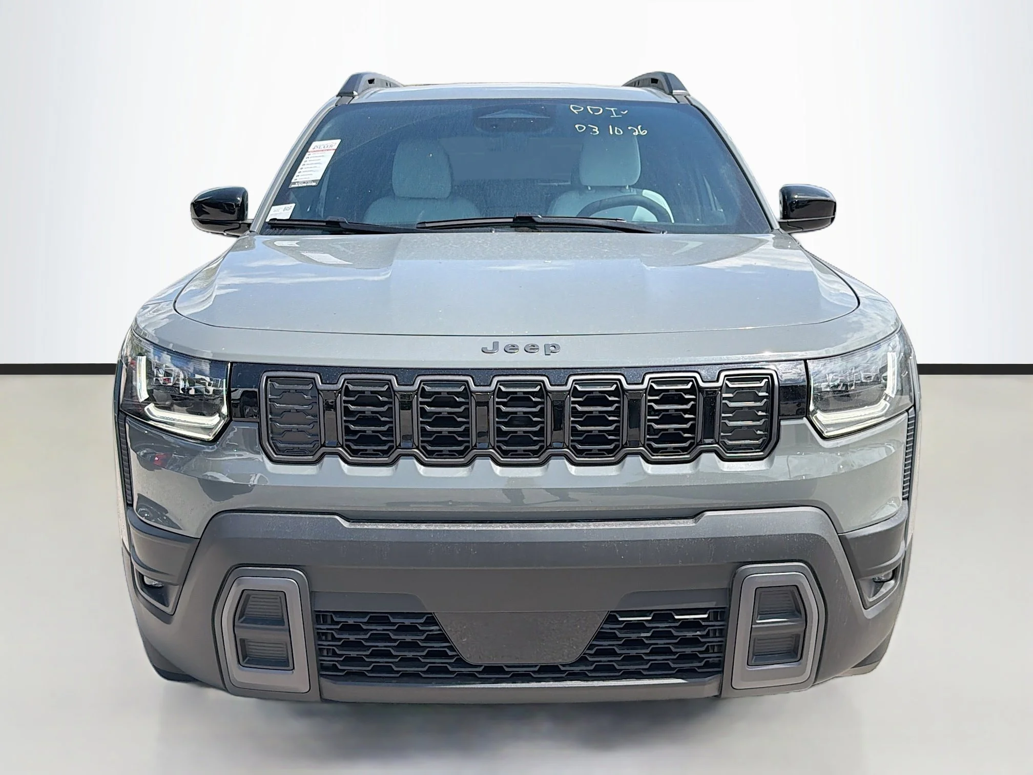 New 2026 Sting-Gray Clear-Coat Exterior Paint Jeep Laredo image 9
