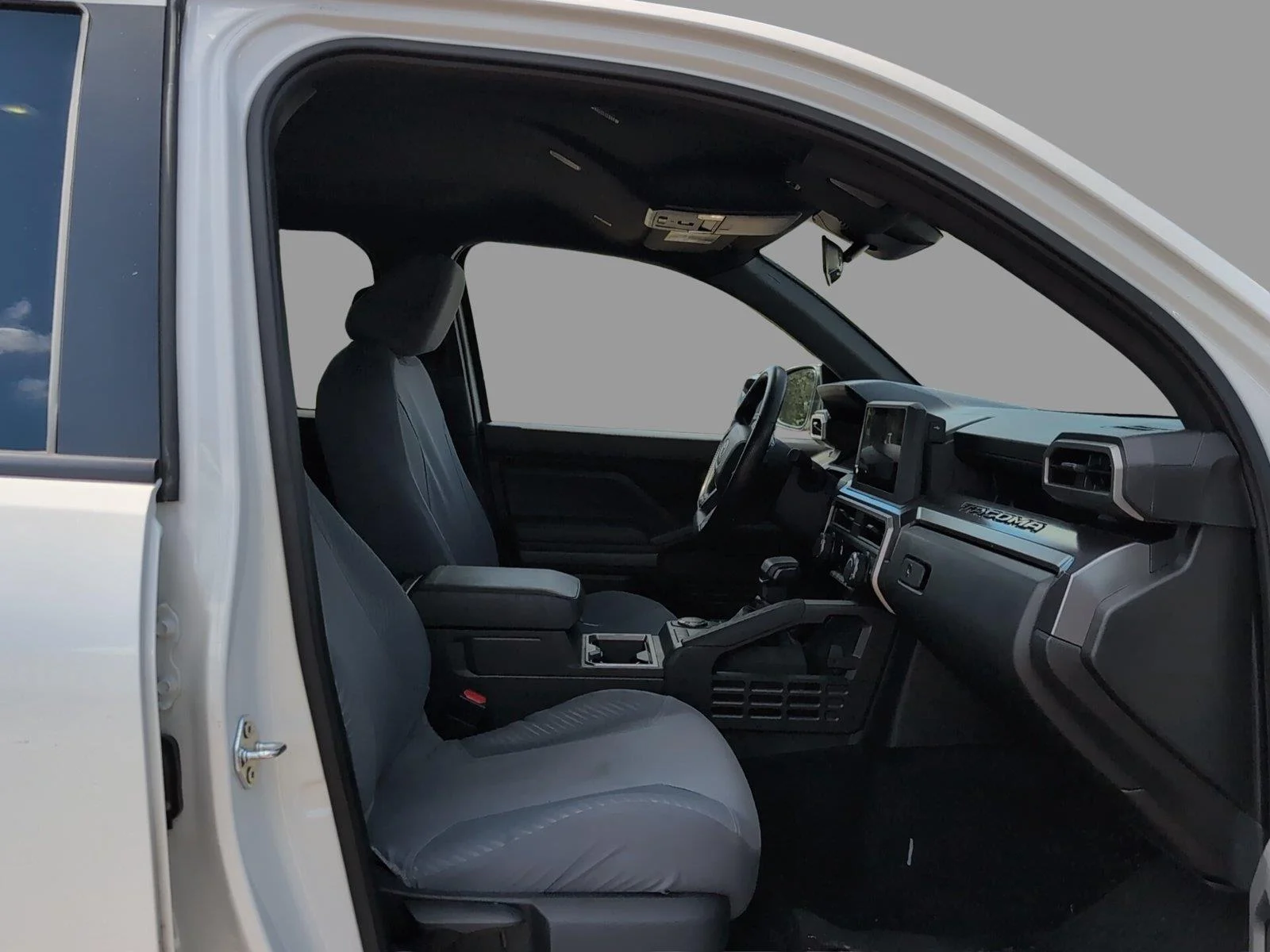 Used 2025 Ice Cap Toyota SR5 image 17