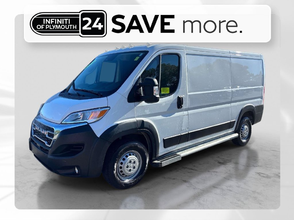 Used 2025 White Ram Base image 1