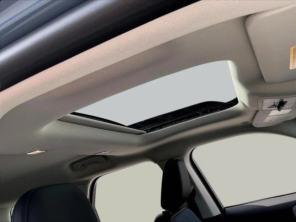New 2026 Azure Gray Metallic Tri-Coat Ford Outer Banks® image 31