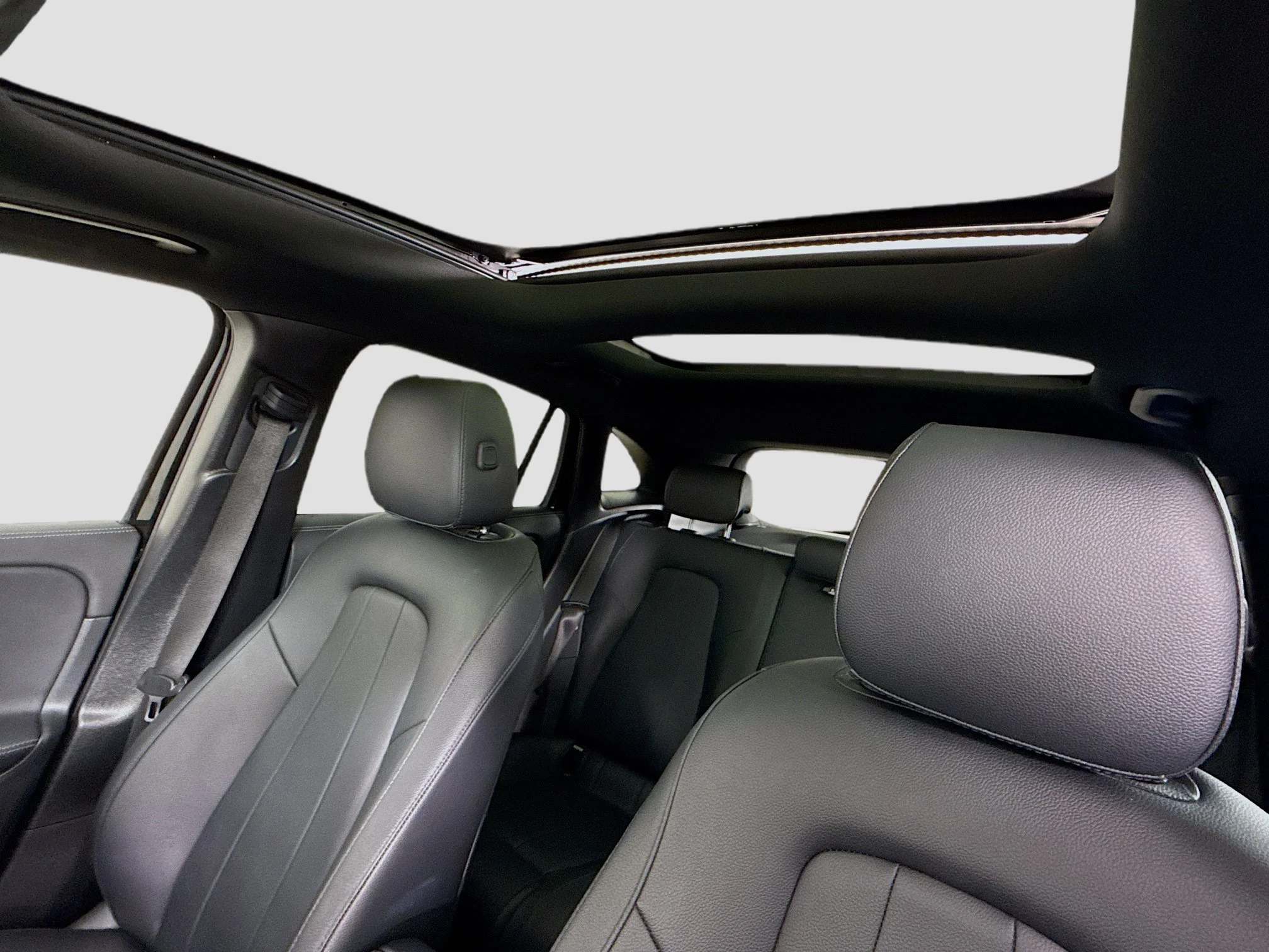 Used 2024 Black Mercedes-Benz GLA 250 image 23