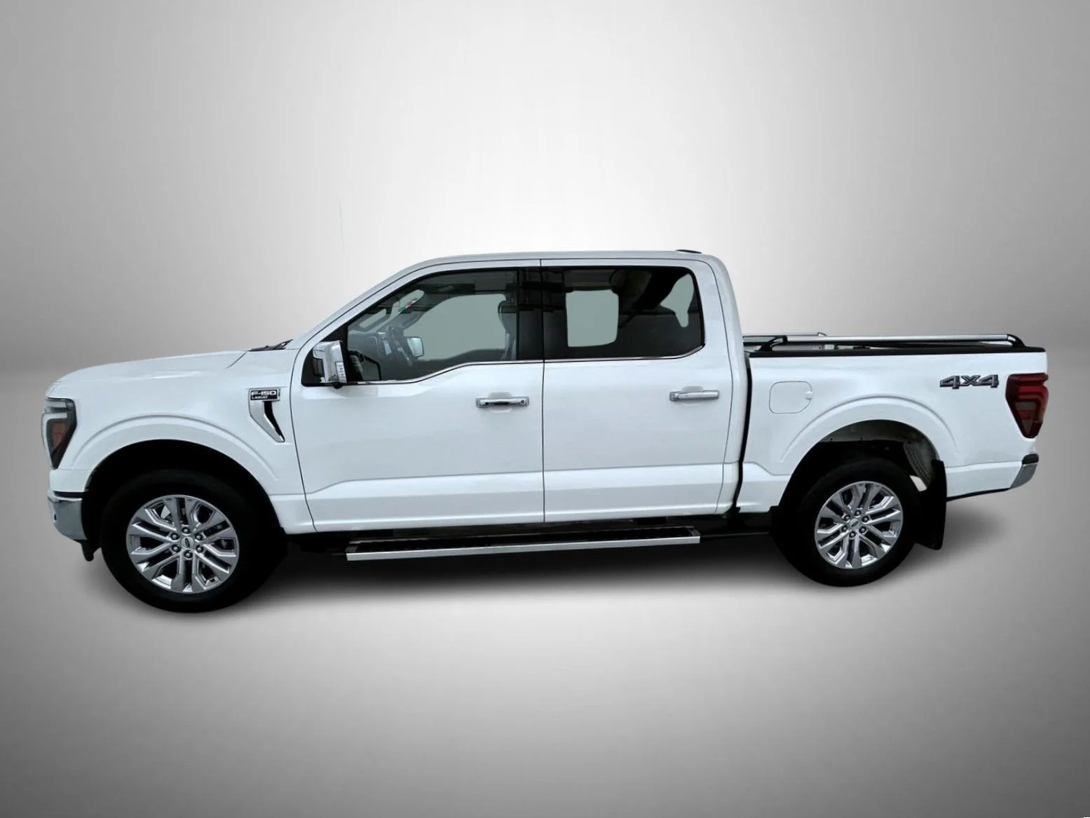 Used 2025 White Ford Lariat image 8