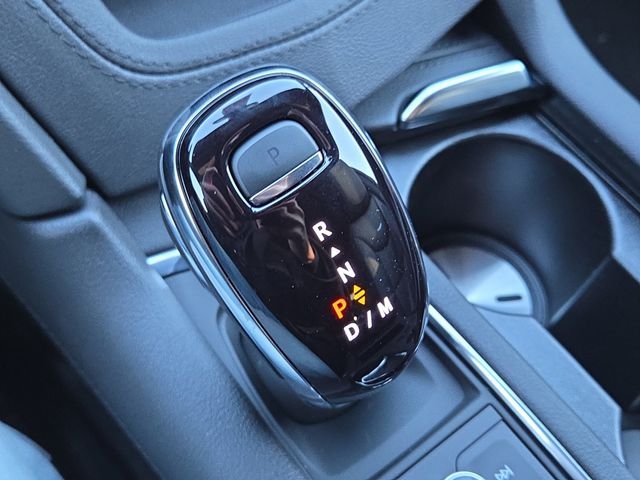 Used 2026 Black Metallic Cadillac Luxury image 17