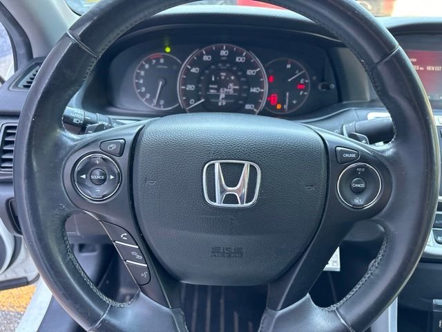 Used 2014 White Honda Sport image 20