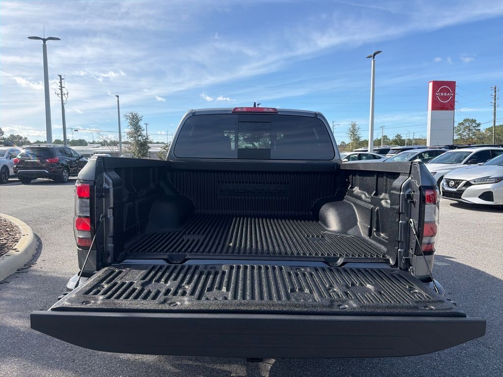 New 2026 Nissan Frontier SV 4D Crew Cab