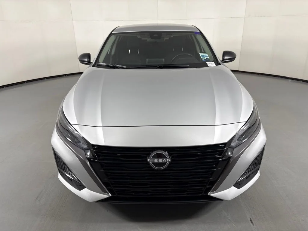 New 2026 Brilliant Silver Metallic Nissan SV image 3