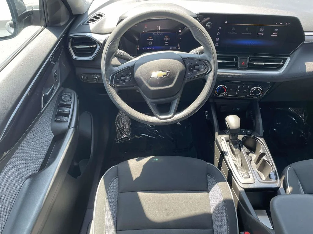 Used 2025 Gray Chevrolet LT image 21