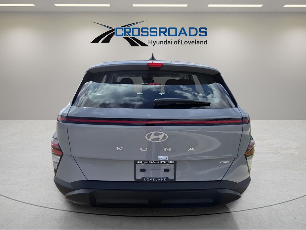 New 2026 Cyber Gray Metallic Hyundai SE image 4