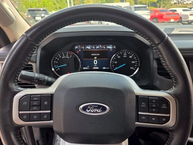 Used 2024 Silver Ford XLT image 28