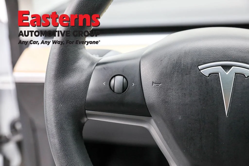 Used 2022 White Tesla Long Range image 14