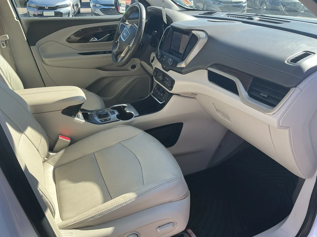 Used 2020 Summit White GMC Denali image 13
