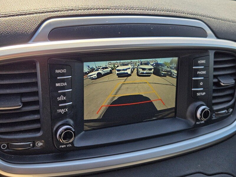 Used 2020 Ebony Black KIA L FWD image 22