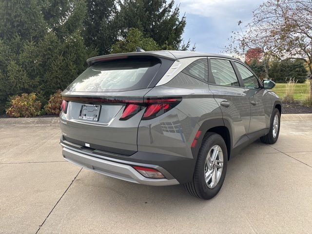 New 2026 Hampton Gray Hyundai SE image 6