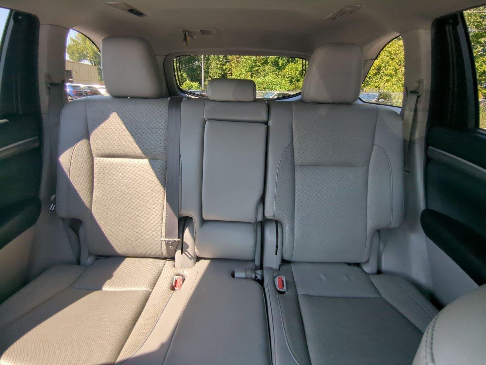 Certified Used 2019 Blizzard Pearl Toyota Limited Platinum image 24