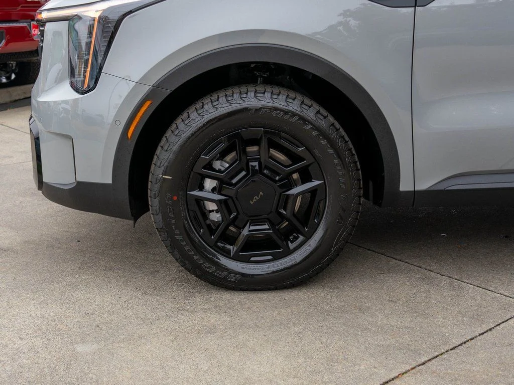 New 2026 Wolf Gray Kia X-Pro SX Prestige AWD image 31