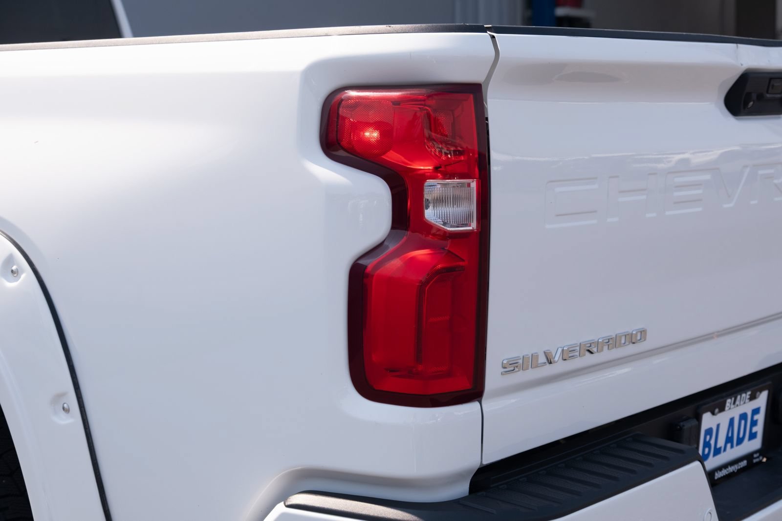 Used 2024 Summit White Chevrolet High Country image 30