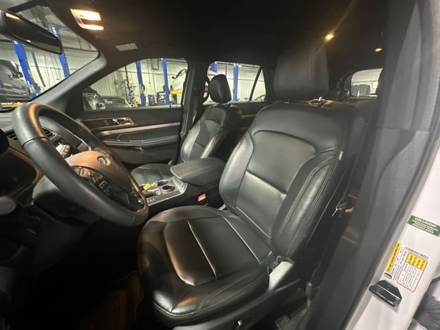 Certified Used 2019 White Ford XLT image 17