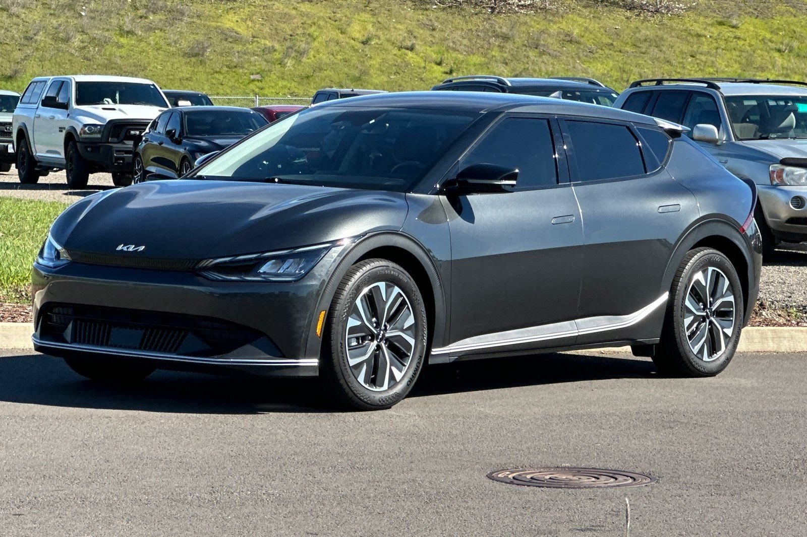 Used 2023 Gray Kia Light image 7
