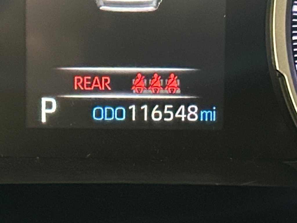 Used 2021 White Toyota XLE image 10