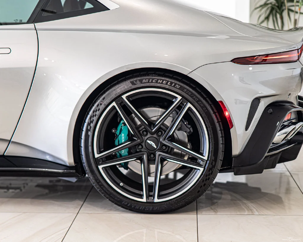 Used 2025 Silver Aston Martin Base image 7