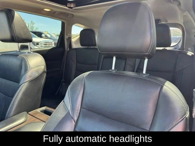 Used 2019 Black Nissan Platinum image 48