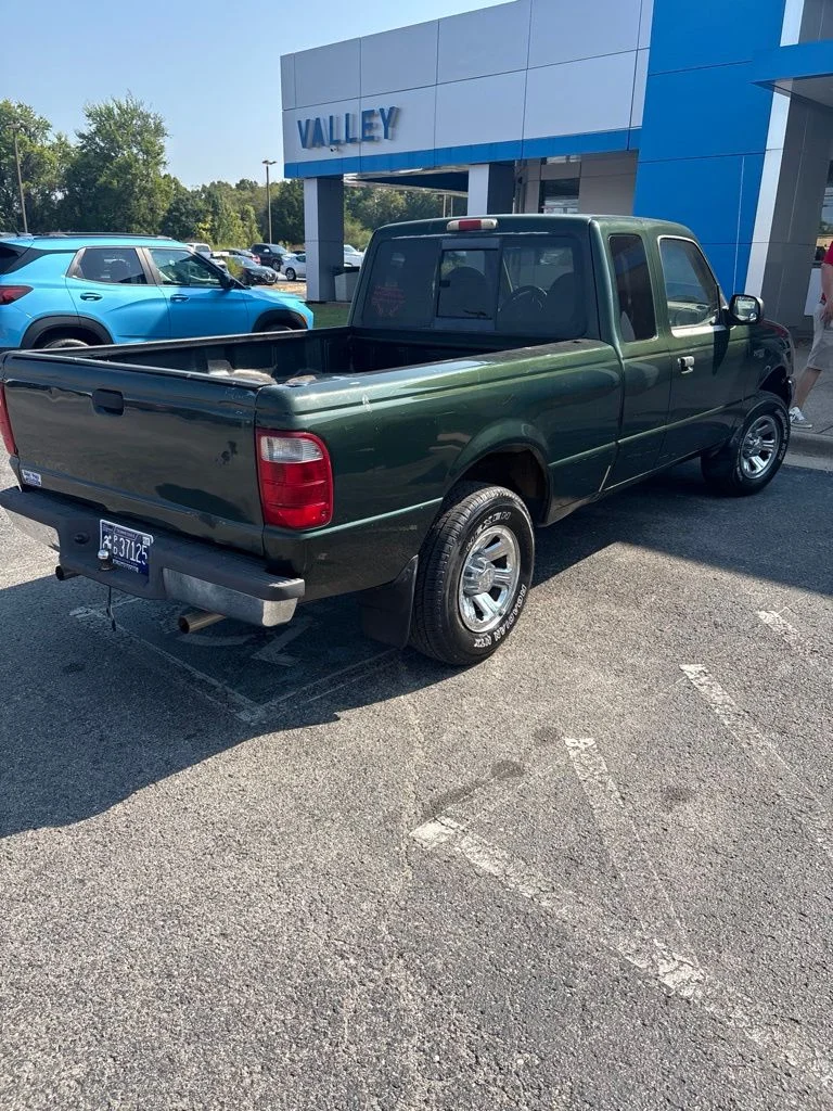 Used 2001  Ford XLT image 3