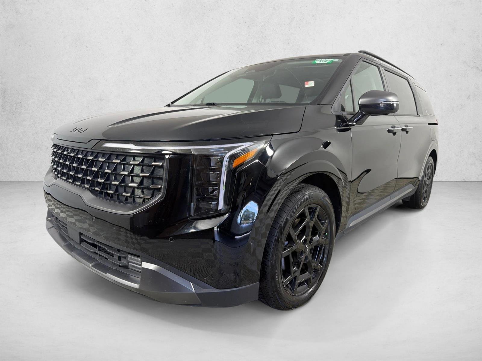 Used 2025 Aurora Black Pearl Kia SX image 9