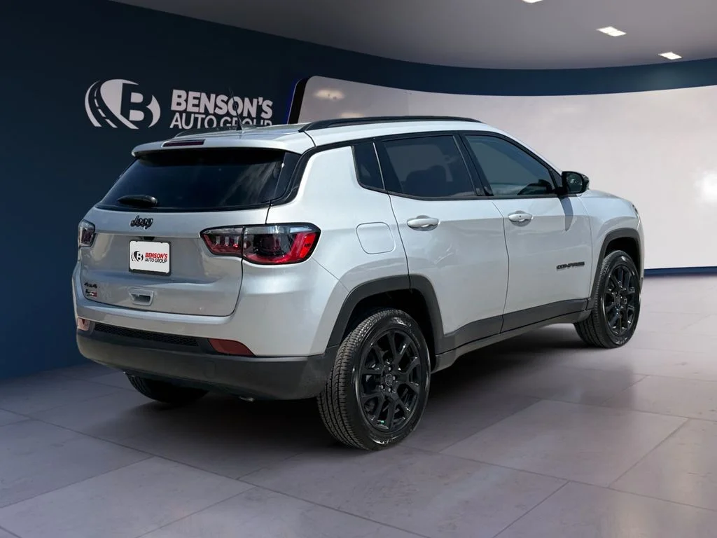 New 2026 Silver Jeep Latitude image 5