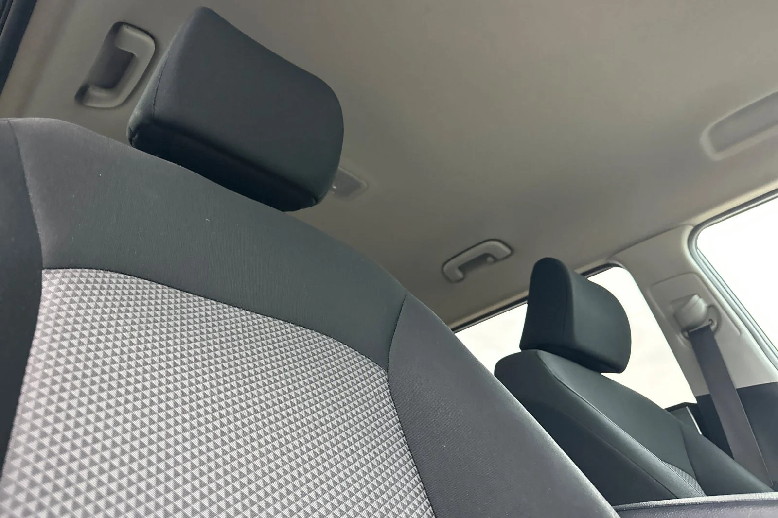 Used 2020 Black Kia LX image 17