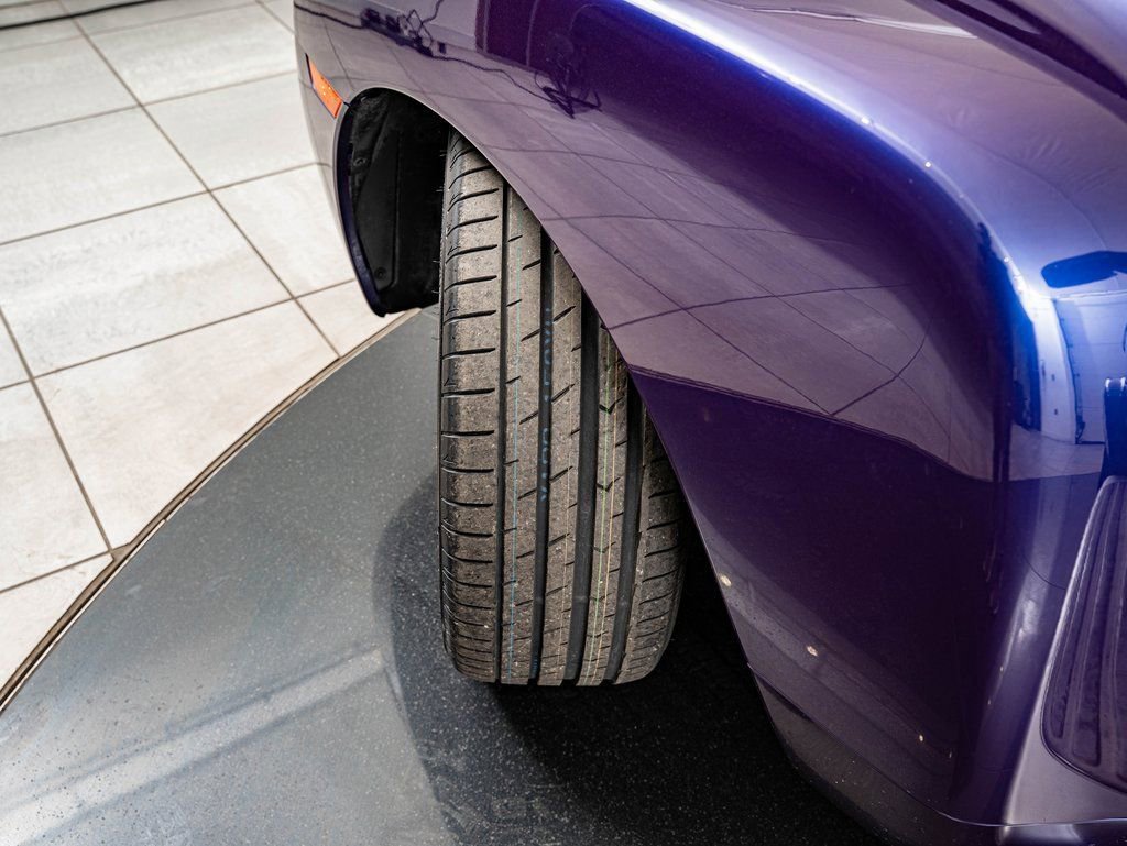 Used 2004 Ultra Violet Metallic Chevrolet  image 43