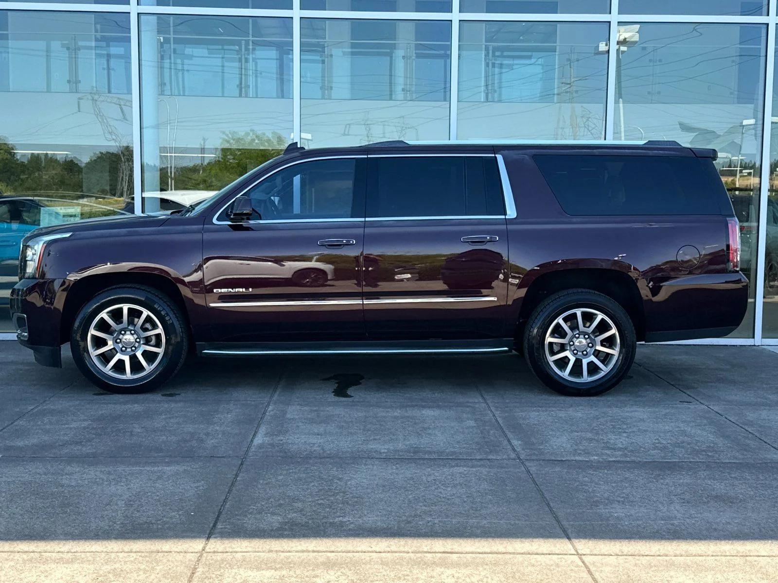 Used 2017 Black Cherry Metallic GMC Denali image 6