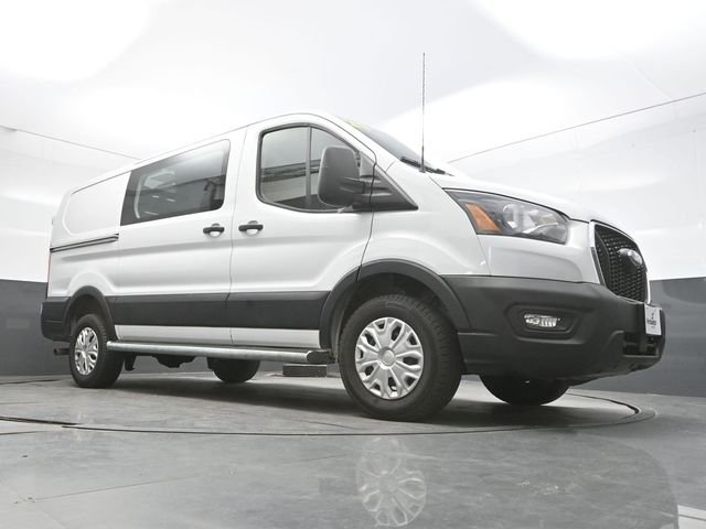 Used 2025 White Ford Base image 39